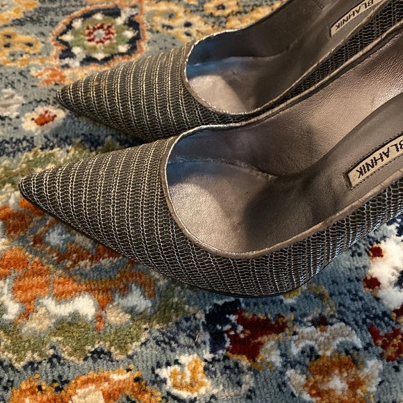 Manolo Blahnik Chain Pumps - Picture 6 of 10